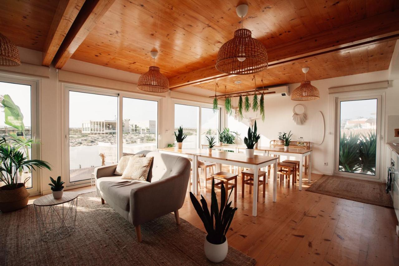 フィゲイラ・ダ・フォズ We Surf House Bed & Breakfast エクステリア 写真