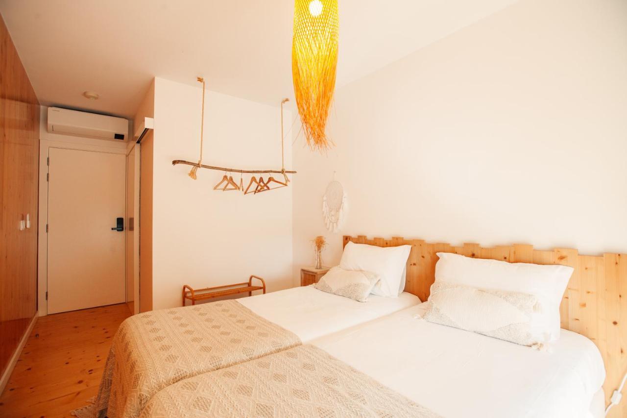 フィゲイラ・ダ・フォズ We Surf House Bed & Breakfast エクステリア 写真